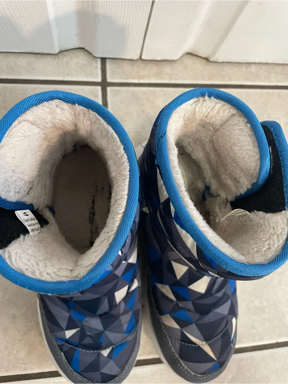 Kids Blue Geometric Winter Boots - Cozy Lined Snow Shoes
